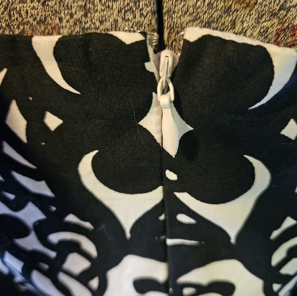 Size 8-10 dress set with shrug black,white& mint green - Picture 7 of 15